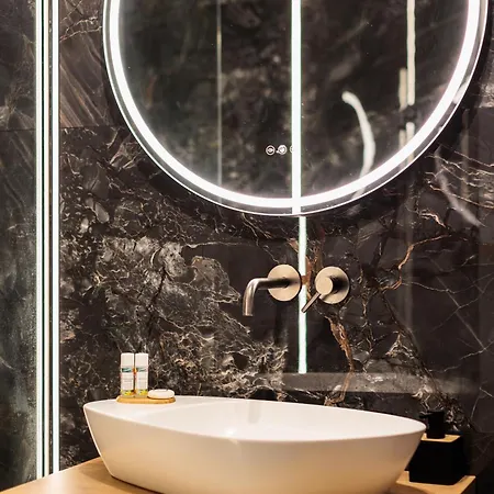 Of The Kings - Eden Apartmán *